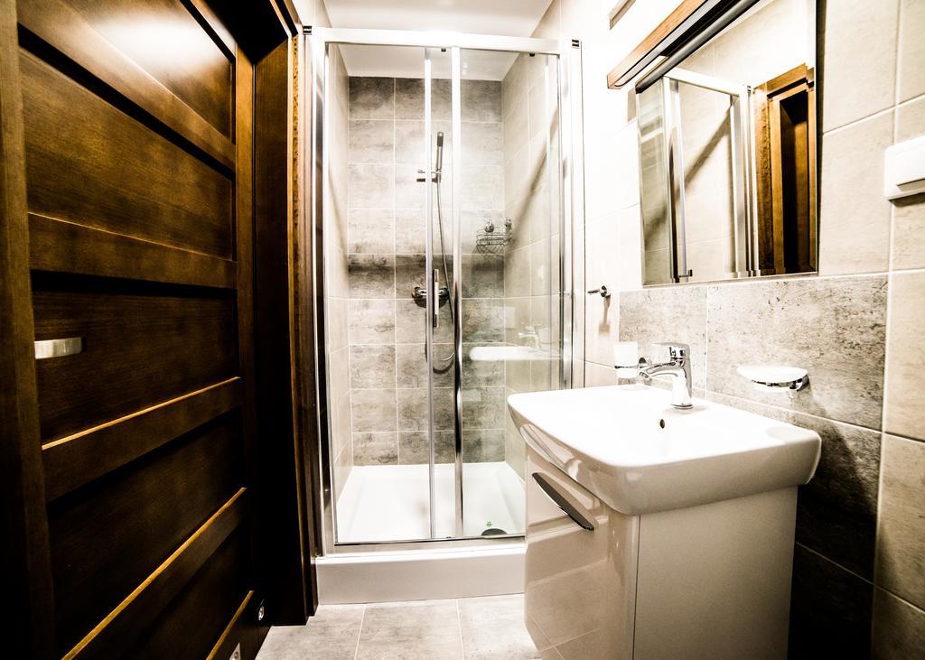 Small Single Room,266500077:JPEG